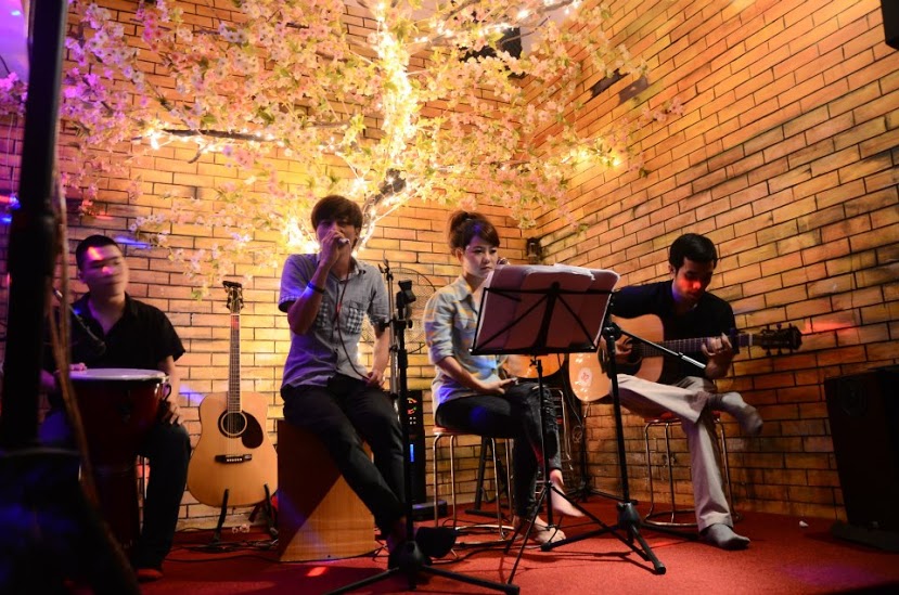 ban nhạc cafe acoustic hát hay