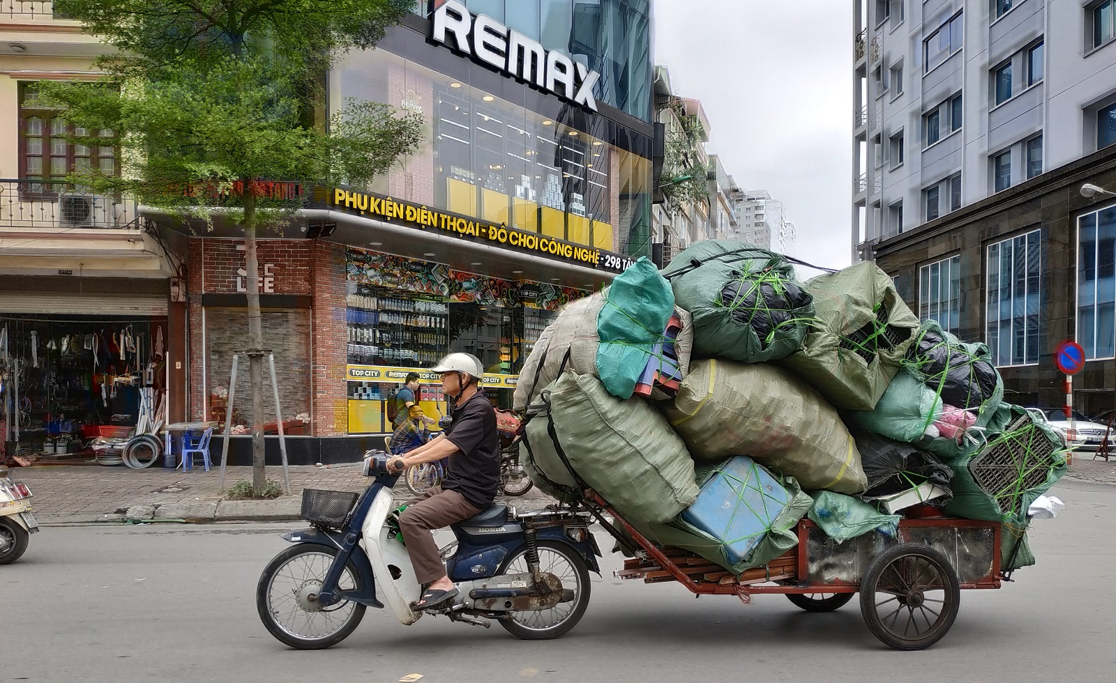 hàng hóa nặng, cồng kềnh là gì