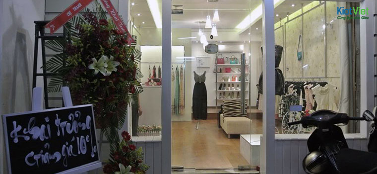 7+ cách trang trí shop quần áo đơn giản mà đẹp