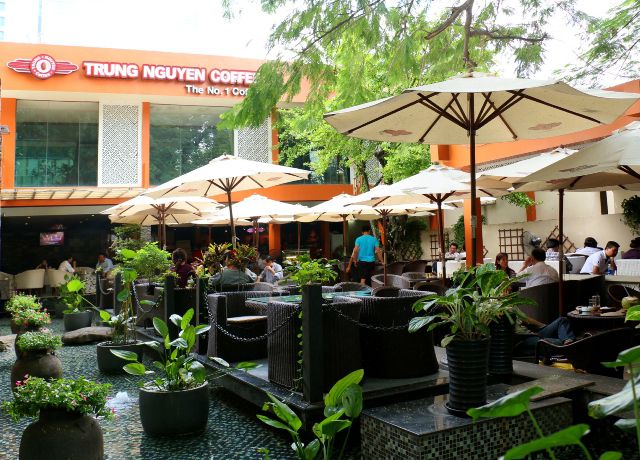 thiết kế quán cafe sân vườn thông minh