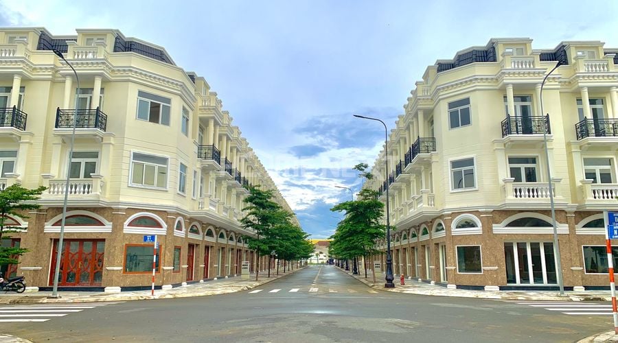 Tiến độ Icon Central Bình Dương tháng 10/2021